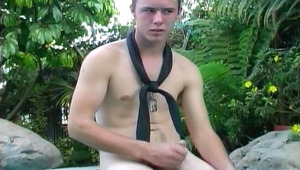 Hot Sailor twink jerking hit hard dong off in this video 