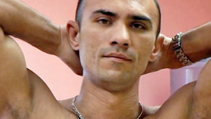Hot & pretty arabic male doing solo masturbation & cums hard 