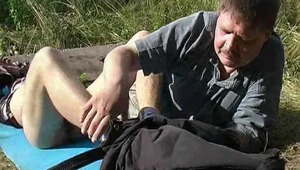 dong blowing action with cougar gay and his younger horny partner 