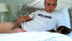 Meet Aaron Skyline, a semi pro mixed martial arts fighter! 